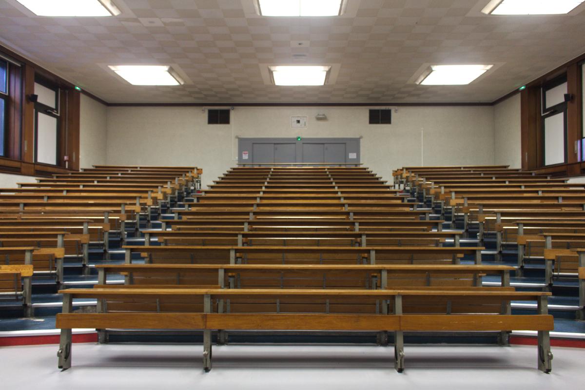 Un amphithéâtre de l’université de Bordeaux, vide, ici à l’issue d’une journée de cours, en janvier 2019.